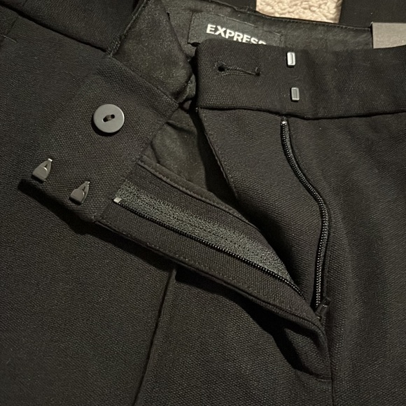 Women’s Express Flare High Rise dress pants - Picture 2 of 7